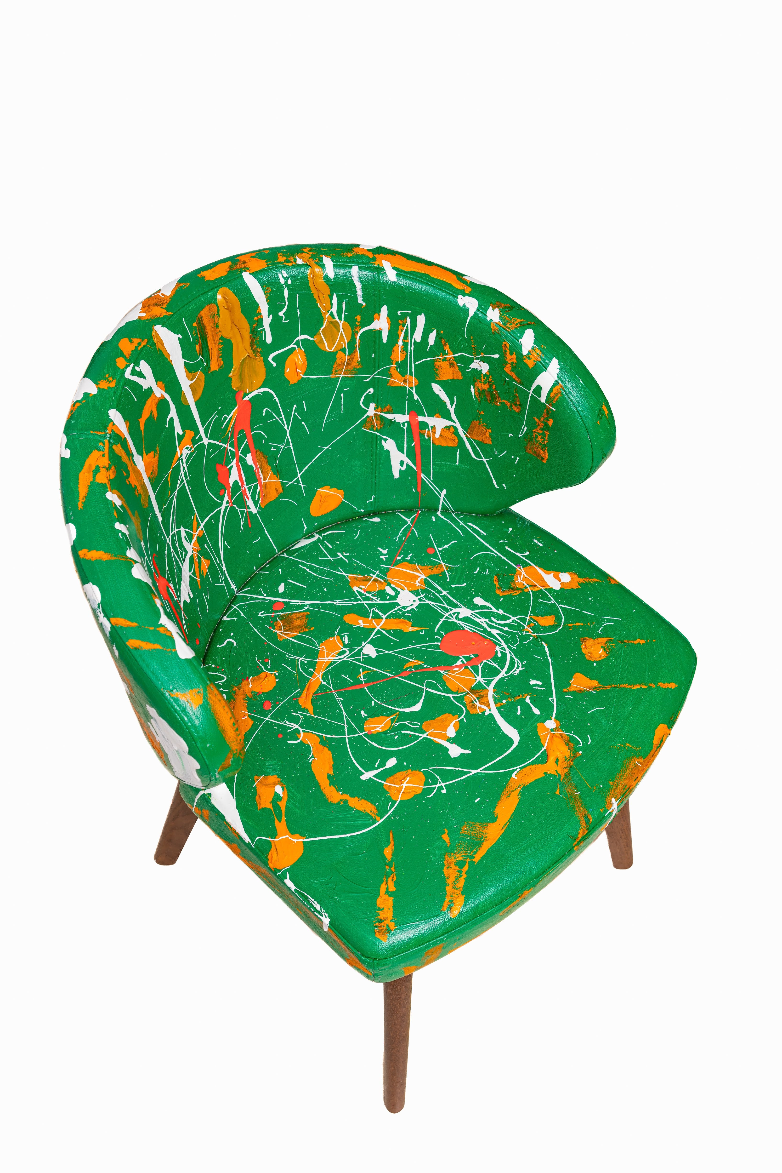 “Lira chairs” - X VeLoCityy Iz LLC
