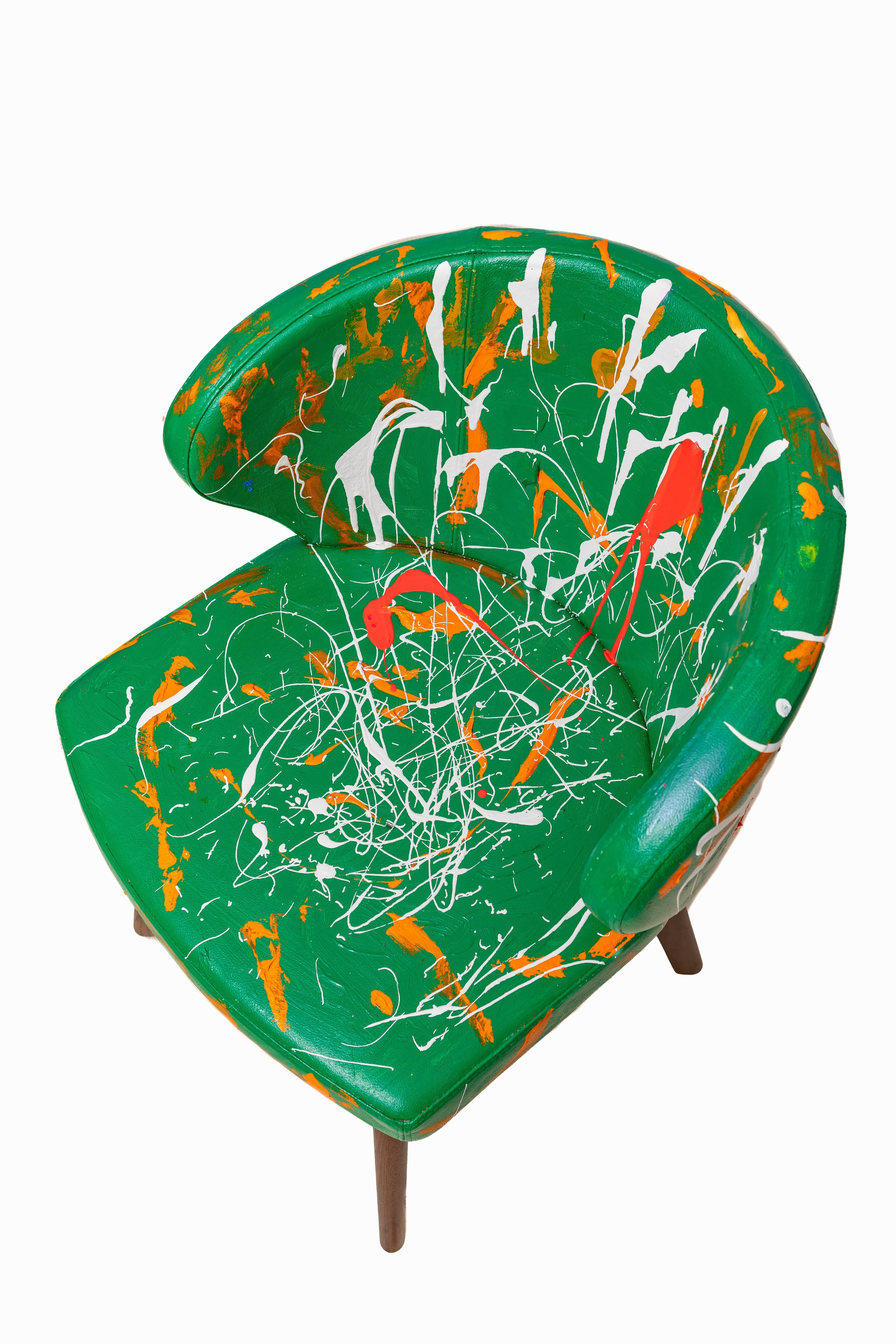 “Lira chairs” - X VeLoCityy Iz LLC