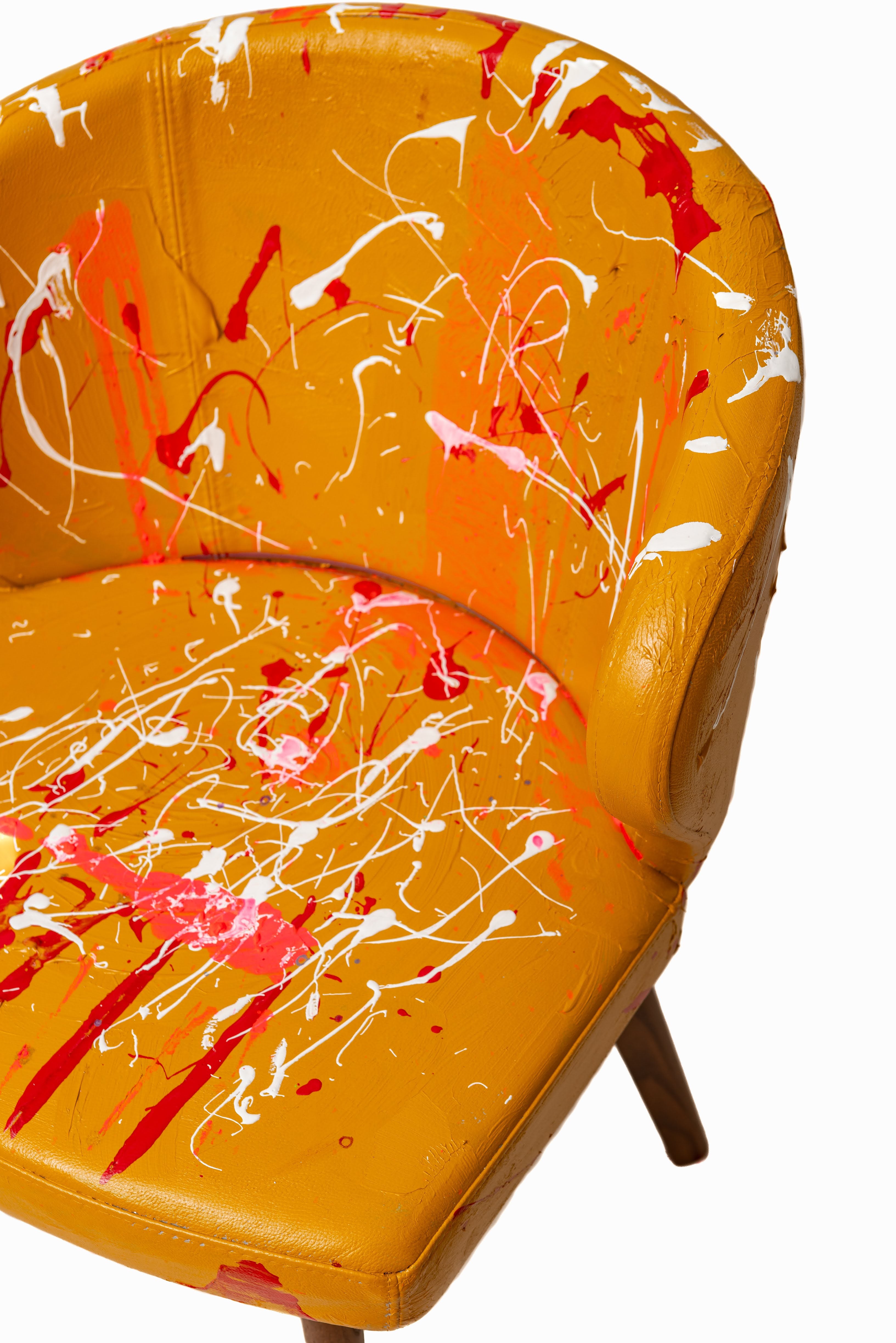 “Kiro chairs” - X VeLoCityy Iz LLC